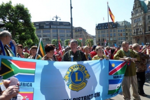 Hamburg Parade with around 25000 Lions